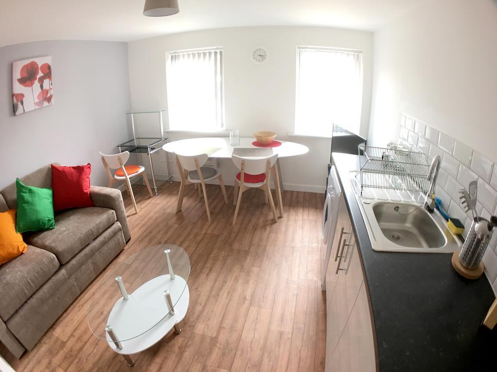 Phoenix House Apartments Уолсолл Экстерьер фото