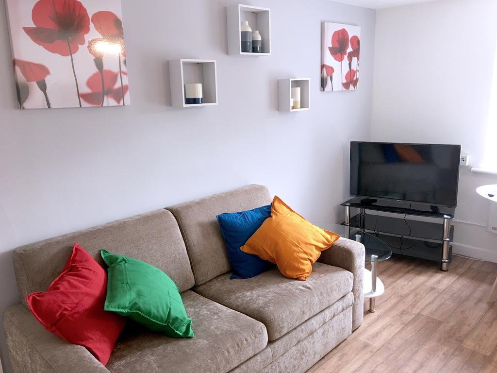 Phoenix House Apartments Уолсолл Экстерьер фото